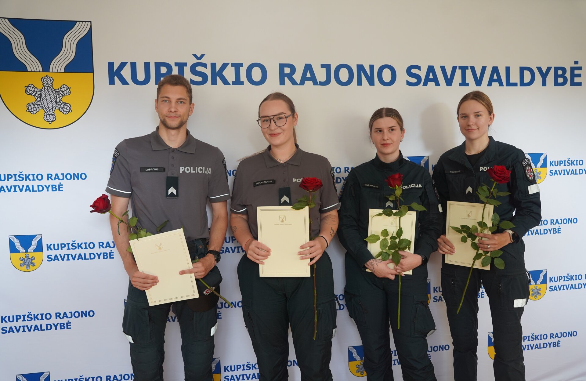 Prie Kupiškio rajono policijos komisariato komandos prisijungė keturi nauji pareigūnai