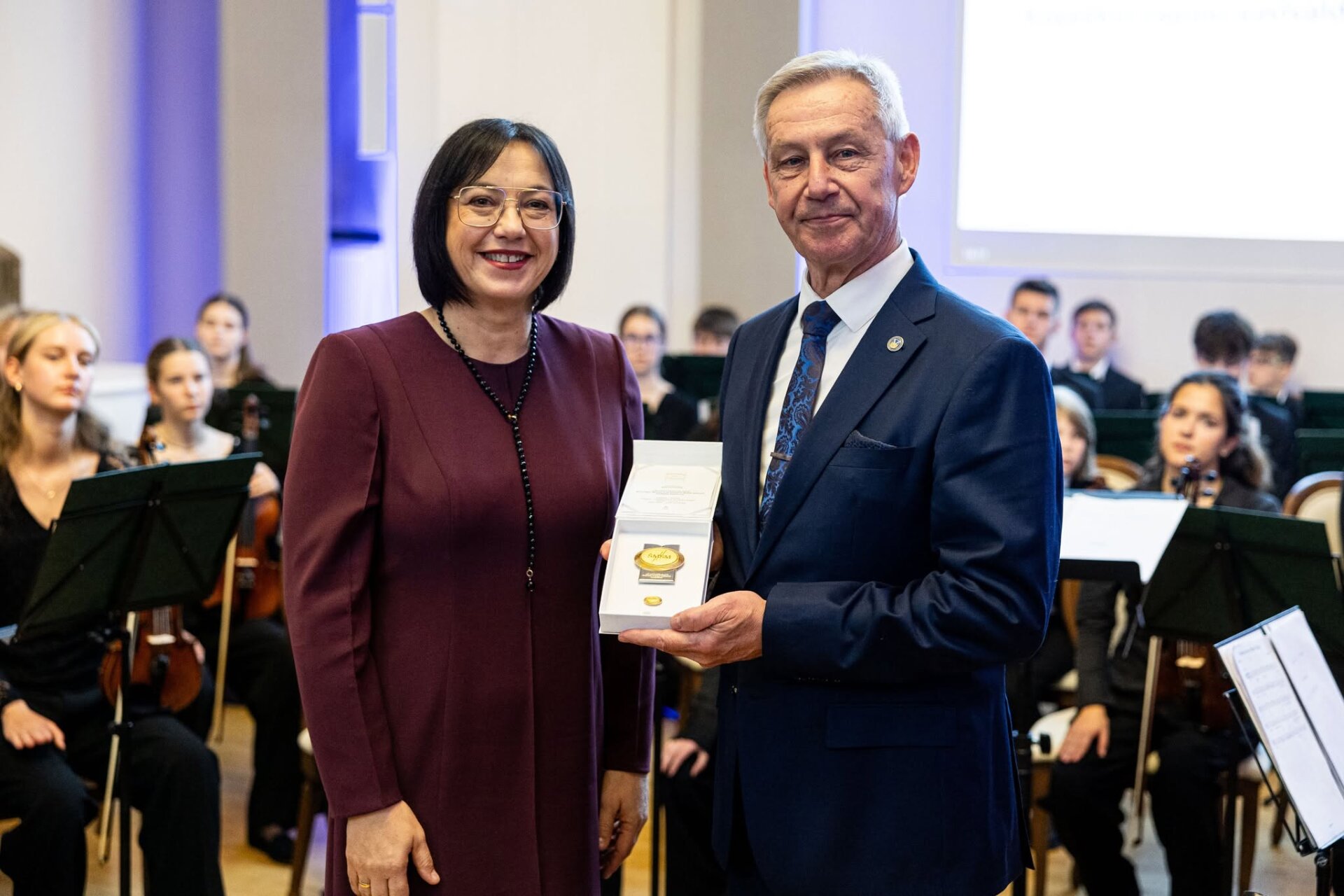 Kupiškio rajono meras Algirdas Raslanas apdovanotas Švietimo, mokslo ir sporto ministerijos...